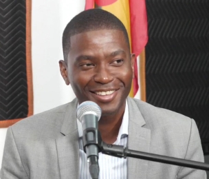 GRENADA | Dickon Mitchell Swears in 11 member Cabinet