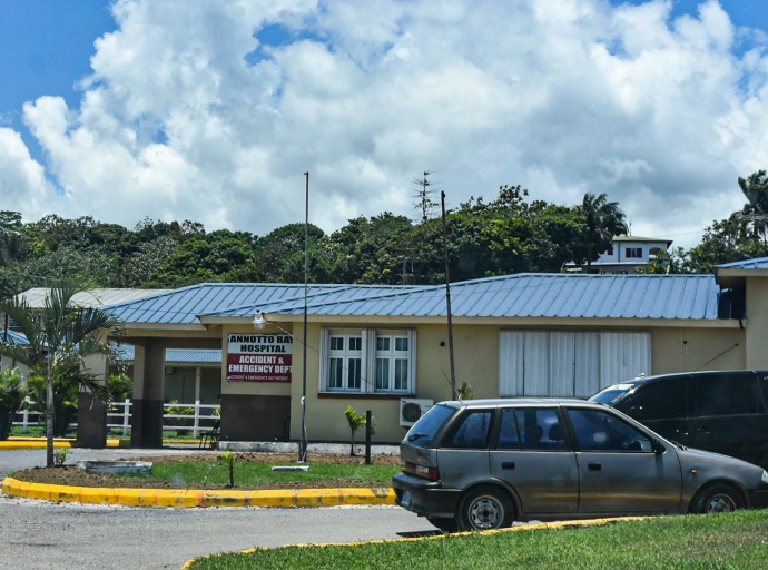 JAMAICA | Guy Wants Tufton to Fix the Annoto Bay Hospital Operating Theatre