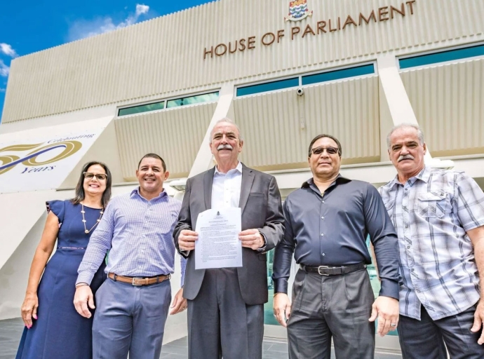 CAYMAN | Opposition files No-Confidence Motion, to be debated October 5