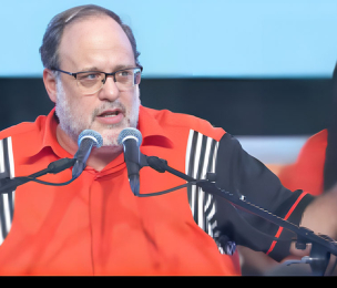 JAMAICA | Golding Bats for CCJ Final Court, Lashes Gov't Corruption