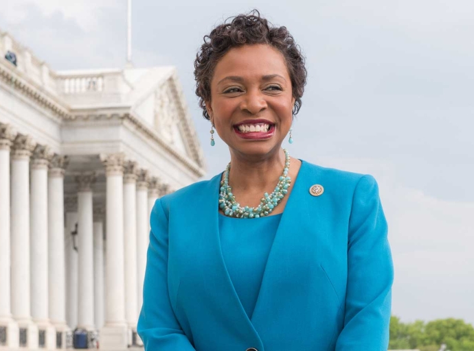 DIASPORA | Congresswoman Yvette Clarke Welcomes Posthumos Pardon for Marcus Garvey 
