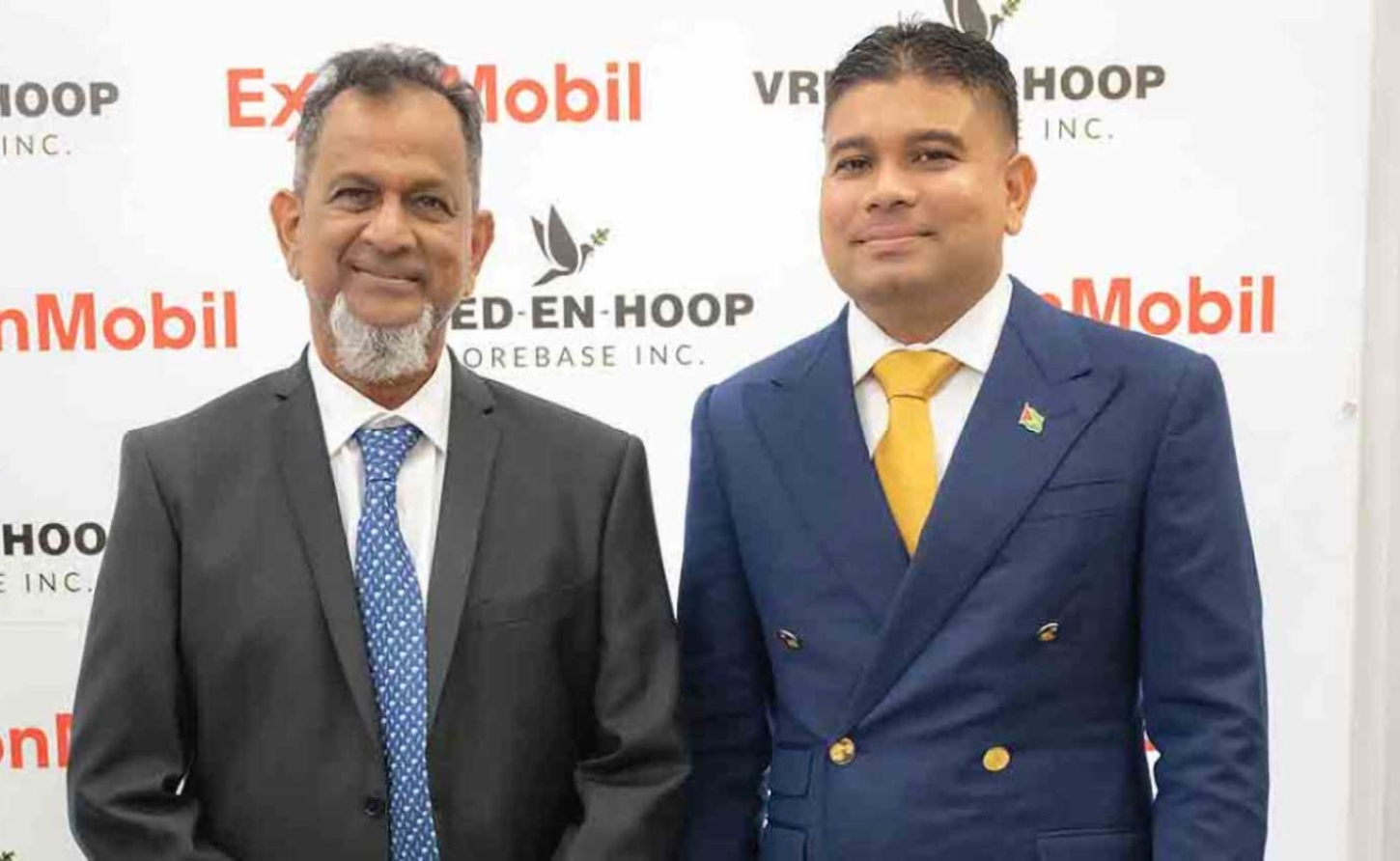 Mr. Mr Nazar “Shell” Mohamed and his son Azruddin.