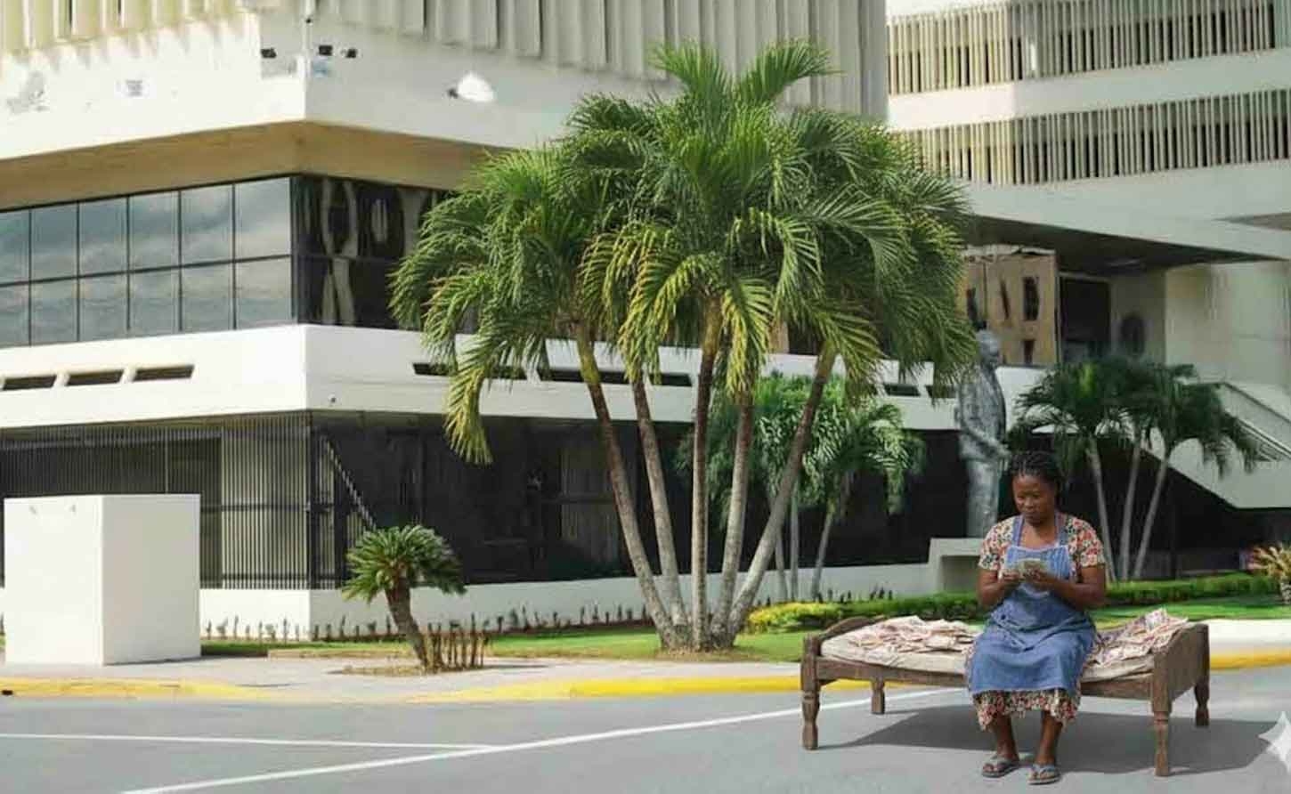 JAMAICA | Money Under the Mattress - $322 Billion, Jamaicans Stockpiling Currency at Record Rates