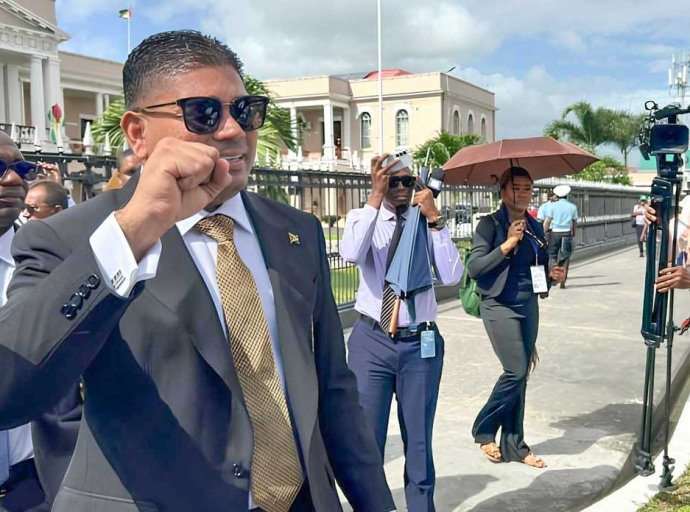Newly elected  Opposition Leader MP Azruddin Mohamed who criticised a parliamentary decision not to allow non-government media to cover the  election of the Leader of the Opposition.