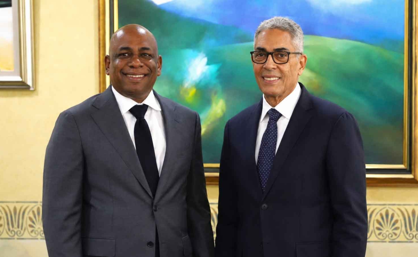 From left: Newly appointed Bank of Jamaica Governor, Dr Brian Langrin and outgoing BOJ Governor Richard Byles.
