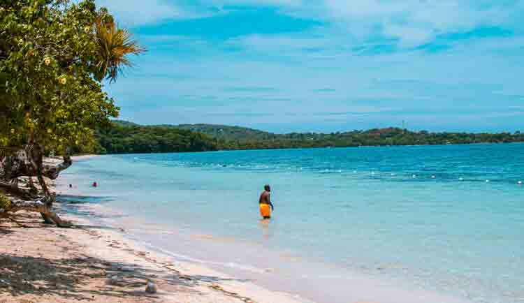 BLUEFIELDS Beach, Westmoreland