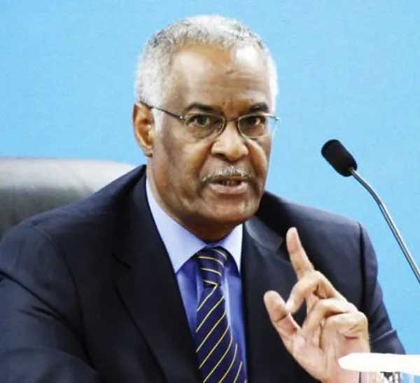 Former Barbados Chief Justice and the first Chairman of the CARICOM Preparatory Committee for the Establishment of the CCJ, Sir David Simmonds.