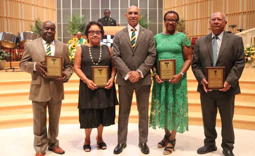 Amb. Antony Anderson (center) shares a photo with the DMV Jamaica Diaspora Awardees; from left is Christopher Davis; Marguerite Chinn/Negril Eatery; Esther Sanderson; and Professor Emeritus Dr Franklyn W. Knight at the 63rd Independence church service held at the Sligo Seventh-Day Adventist Church in Takoma Park, Maryland, on Sunday, July 27, 2025 (Photo Derrick Scott)